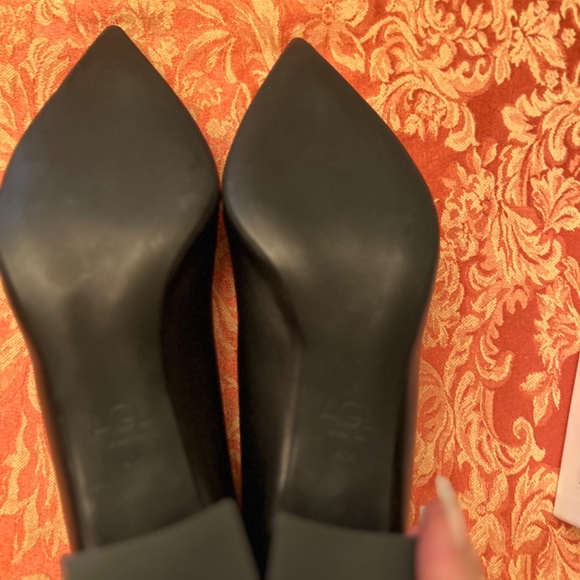 AGL - Tracy Block Heels NIB - NEW - size 10 1/2. Reg $398. Black. - Picture 9 of 9